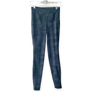 Women's Lululemon black Camouflage Leggings